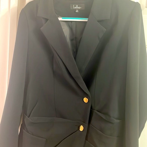 Lulu’s Black Blazer - Picture 2 of 3